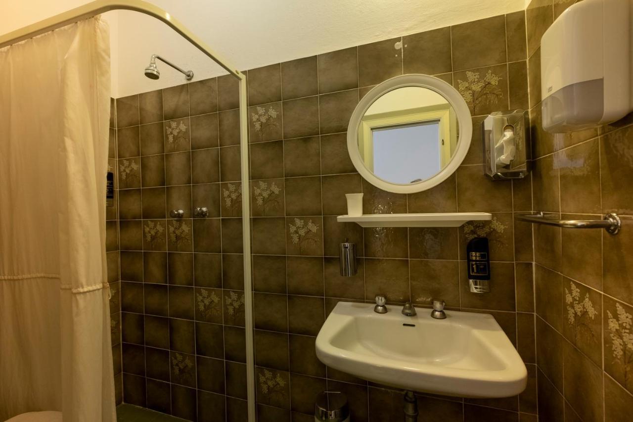 Hotel Giumer Rimini Buitenkant foto